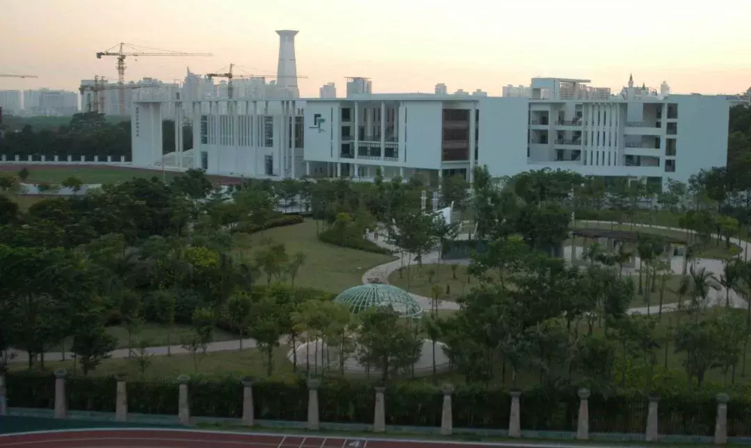 「深圳」外国语就是名校？福田区三朵外国语金花，谁更亮眼？