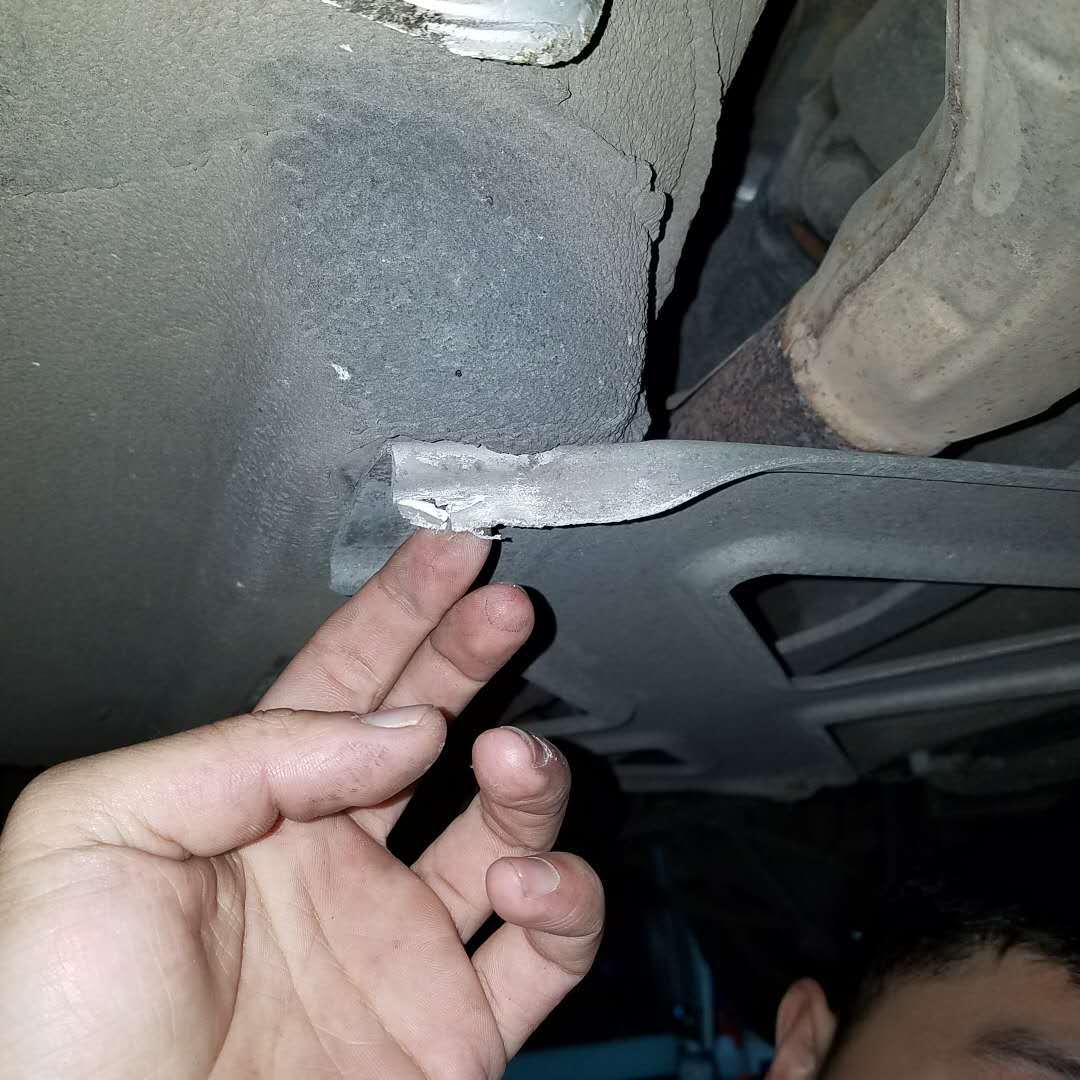 底盘发生剐蹭怎么办？对车辆后续使用有何危险？