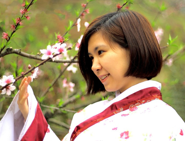 让心在灿烂中死去，让爱在灰烬里重生(美文赏析)