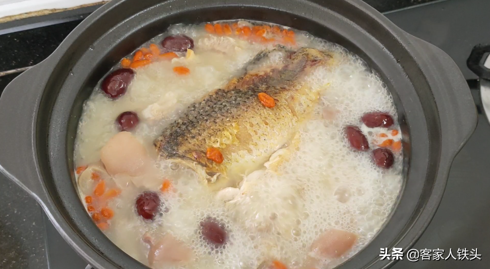 煲羊肉汤，想要好喝别乱加料，手把手教你一锅，汤鲜肉香还没膻味