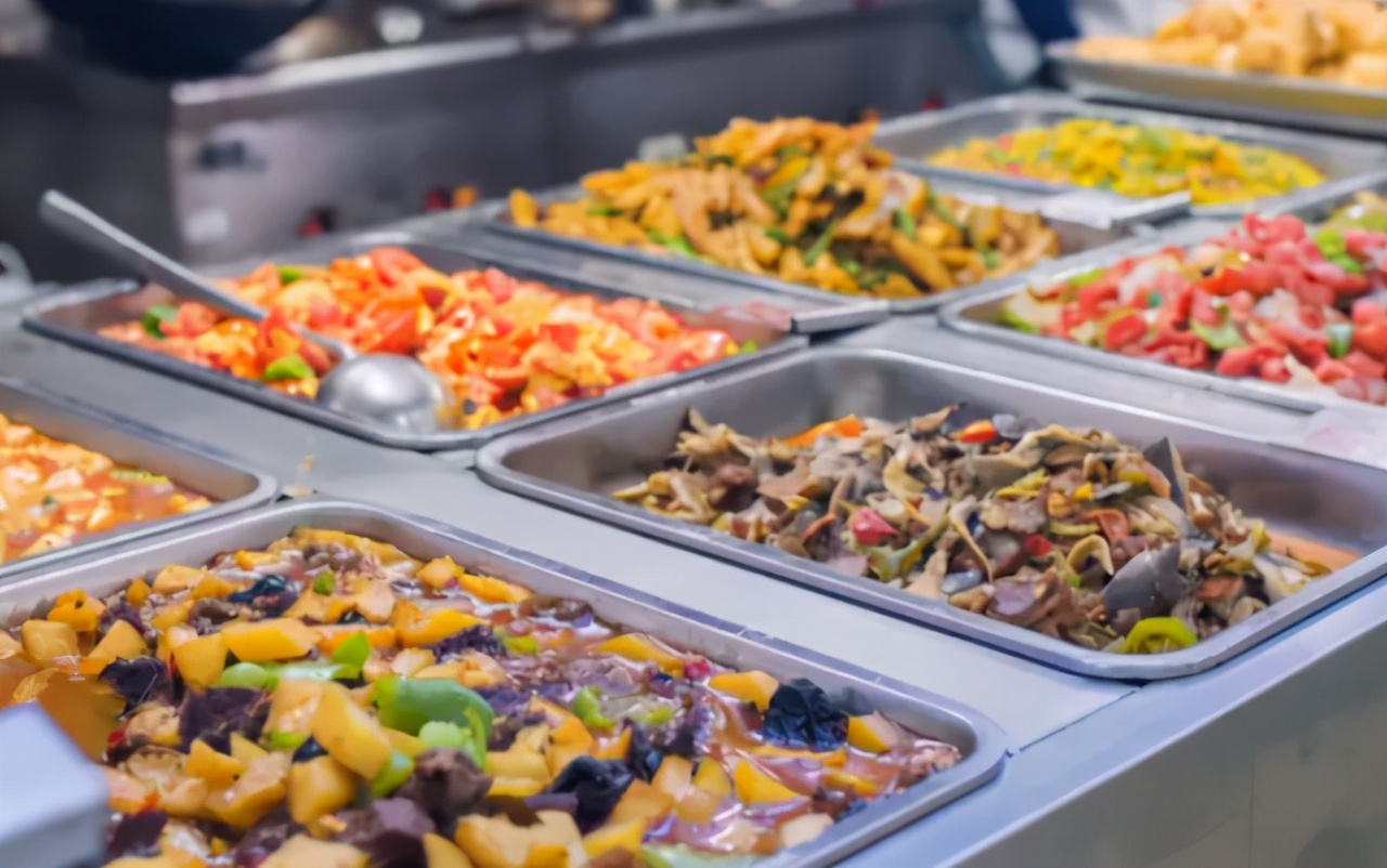 一入大学深似海，从此减肥是路人：清华大学连食堂都这么“秀儿”