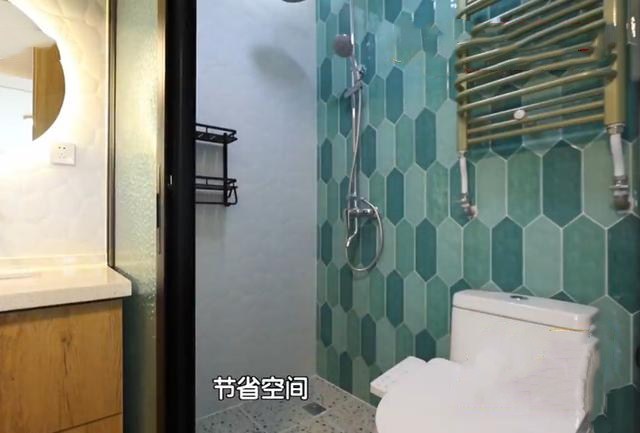 别人羡慕的房子，夫妻却全年拉窗帘不敢见光，改造后电费省近2万