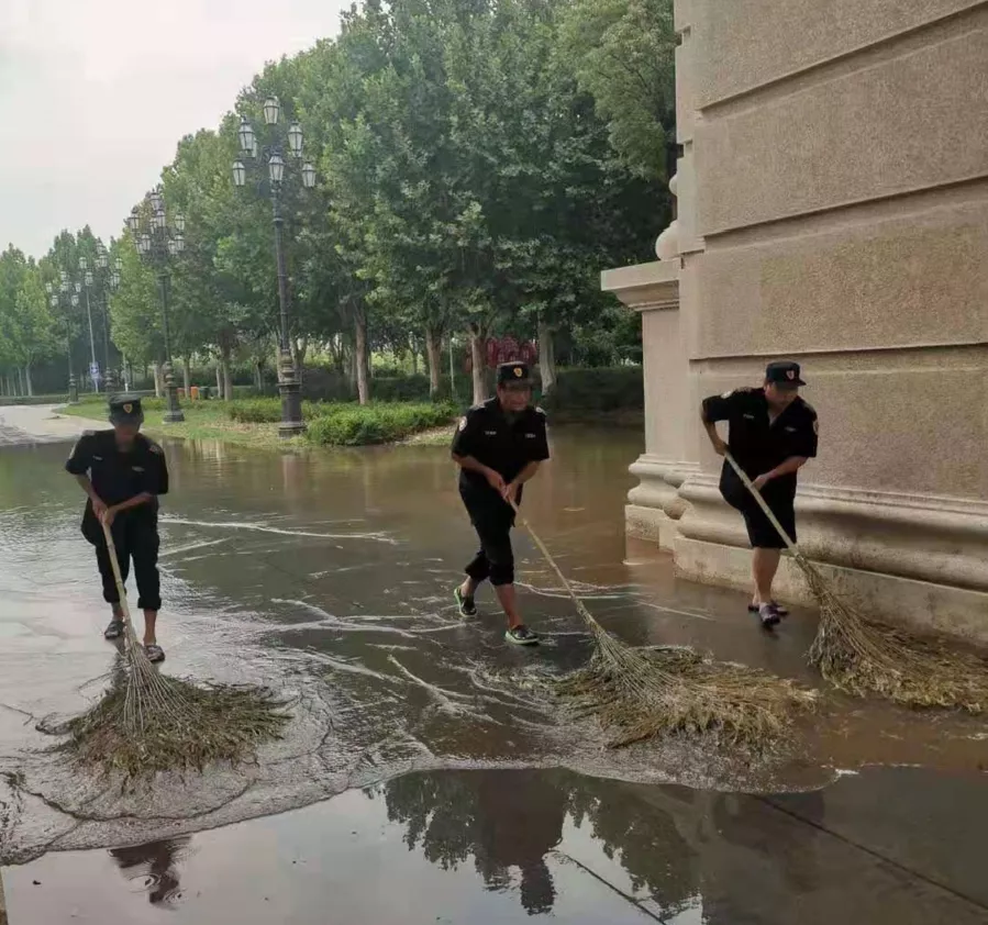 农大人的身影在前，我们“豫”难而上