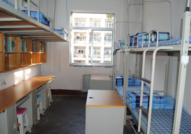 新生入学时，选择上铺还是下铺？过来人告诉你影响非常大