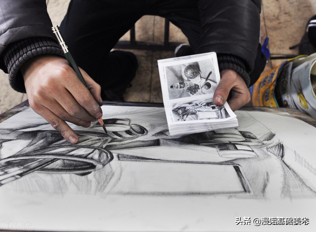 美术生大都是希望通过美术高考这条路圆个本科梦