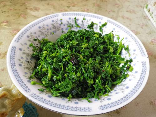 荠菜有什么营养和功效 吃荠菜有什么好处和坏处