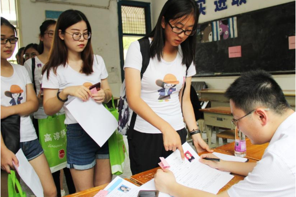 未来10年“不会过时”的3个专业，薪资待遇好，就业形势也不错