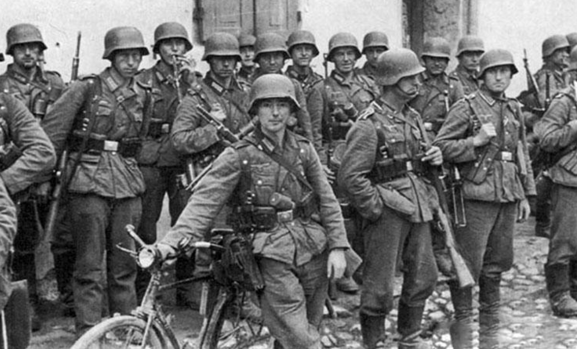 二战德军没有性暴行？多了约束的军令，有组织的禽兽行为照样凶残