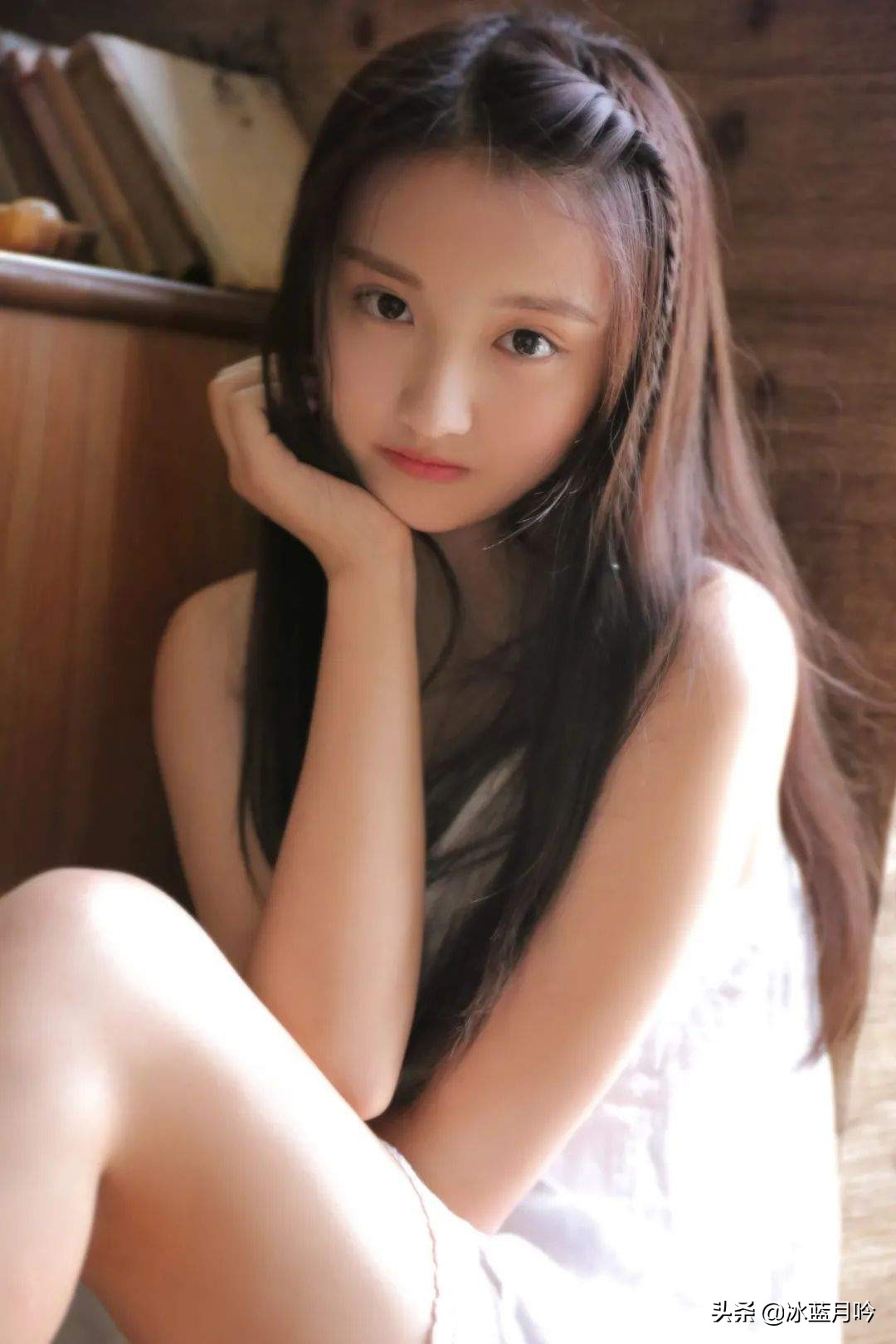 男人旷野大戏，《猎狼者》却集齐了朱亚文黄海波妻子，缺女人不行