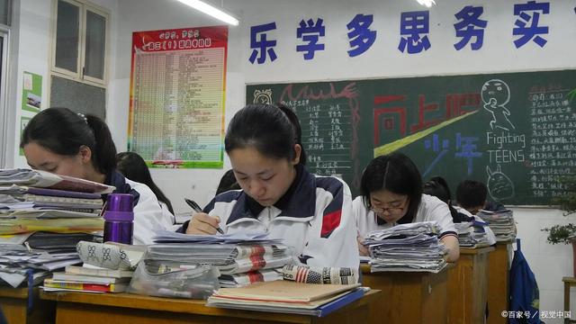 河南有4类考生参加高考，共125万人，教育部及教育厅都传出好消息