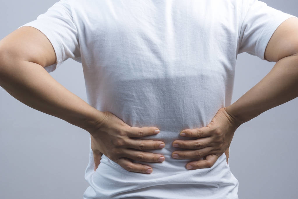 患者会出现腰膝酸软冷痛,形寒肢冷,精神萎靡不振,男子阳痿早泄,精冷不