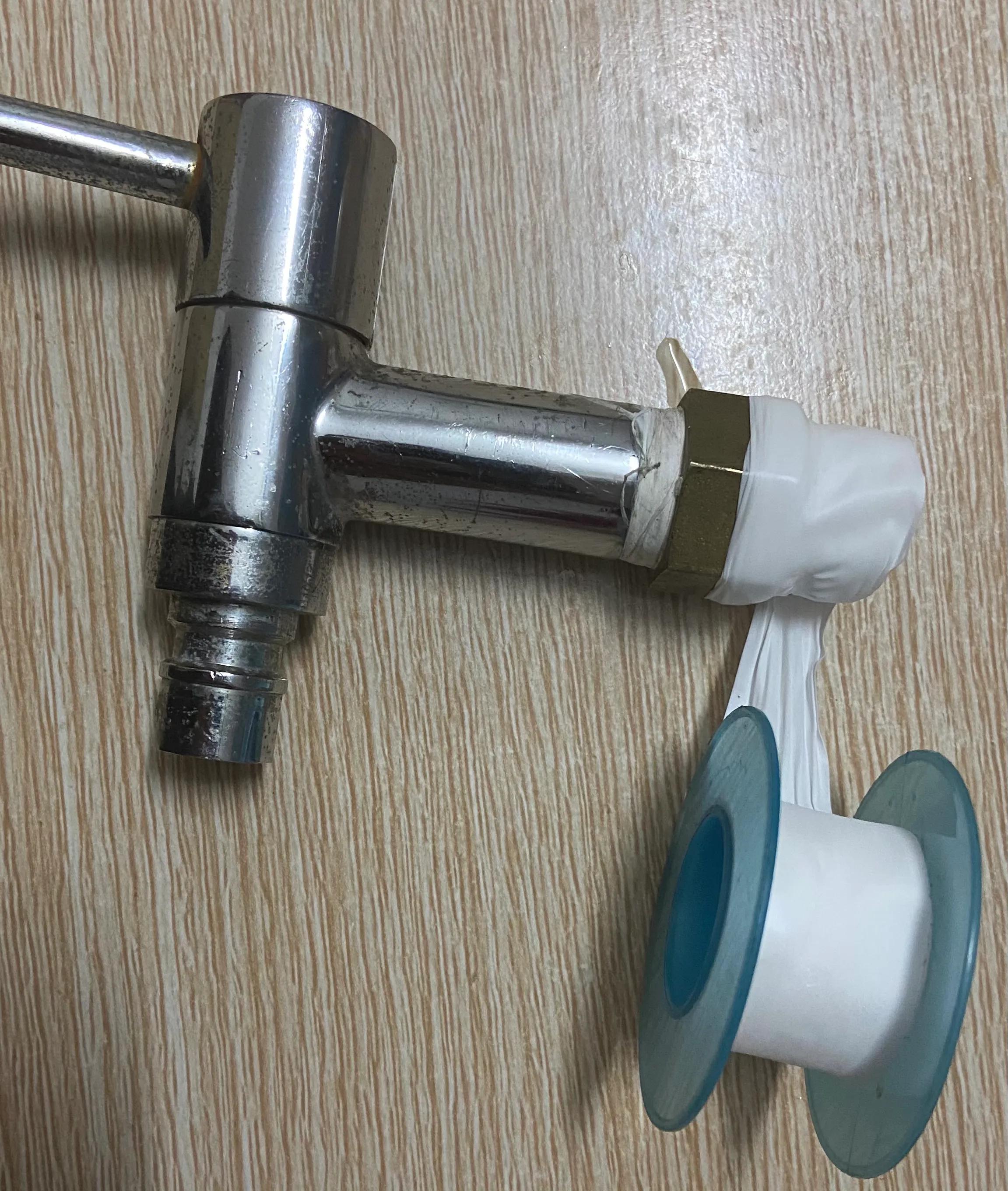 水龙头的更换（您的方法操作，正确了吗？）??