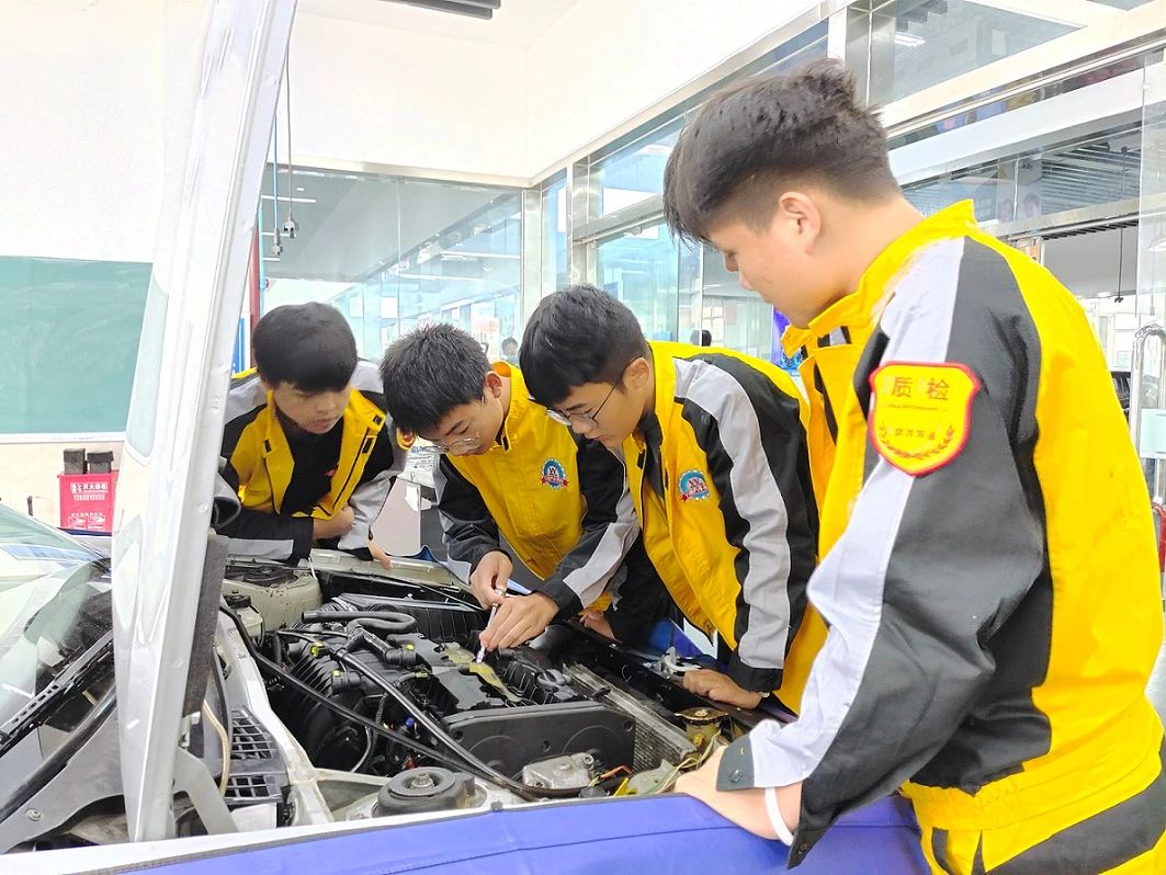 2021年如何成为一名专业的汽车诊断与维修工程师