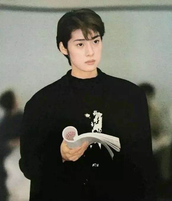 天海祐希：绝美容颜如画中仙子，优雅气质摄人心魄