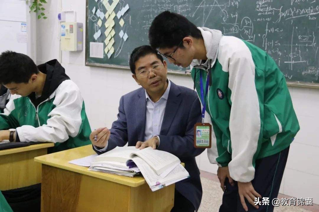 高中阶段，“语数外”三科，学好哪门更具优势？老师有话说