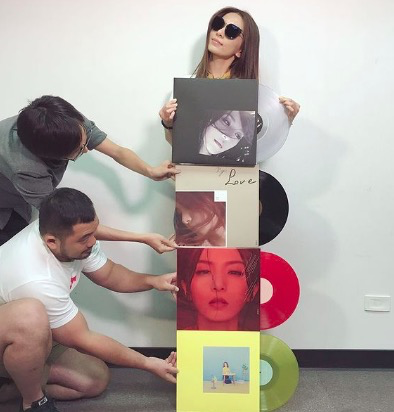 38岁Hebe亿元顶楼豪宅曝光，413㎡一个人住，太爽