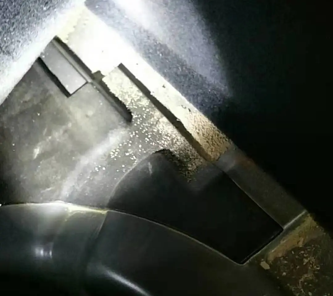 水泡+事故+大修，这台福克斯的问题可有点多