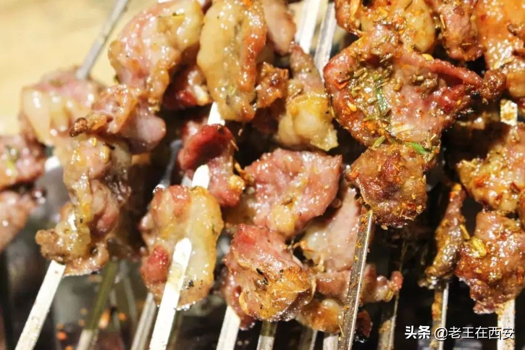 电子四路附近烤肉看世界杯(西安最好吃的烤肉，不一定都在回民街)