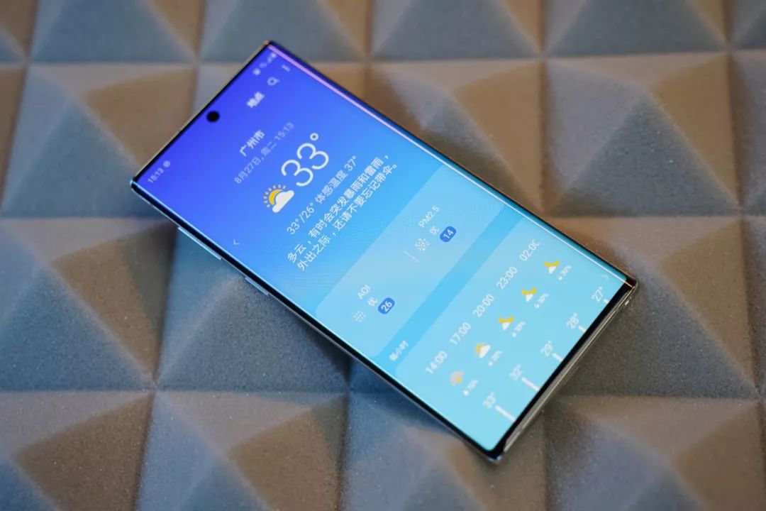 三星Note10深度上手：颜值极高下巴超窄，唯一不满意的就一点