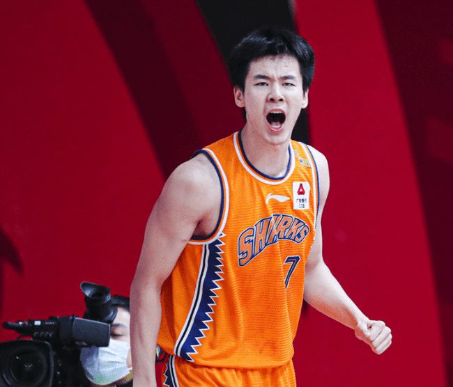 最强nba为什么退出俱乐部(中国天赋最好的00后！试训9支NBA球队后，退出选秀！他有3个愿望)