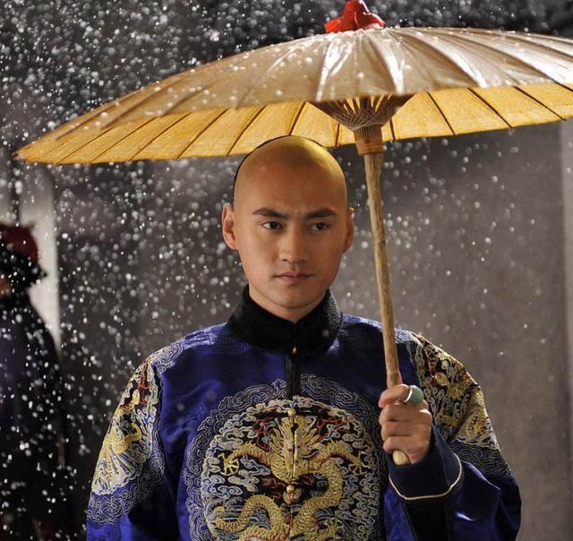 乾隆遗留的一件文物，揭开乾隆身高之谜：只有165厘米？