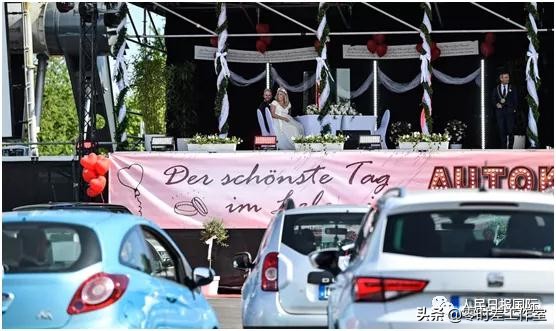 「驻外随笔」汽车电影院，复古再流行
