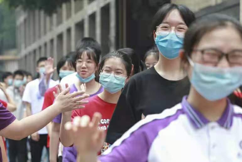 二本院校投档线出炉，6所高校“断档”，超过科线就能被录取