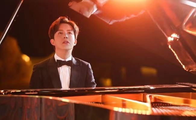 从“钢琴王子”到“销声匿迹”，李云迪都经历了什么？