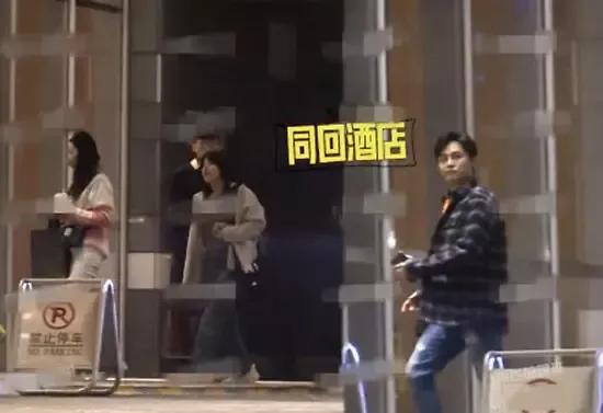 盘点尹正被曝光的三段疑似恋情，除了陈都灵，还有蒋梦婕和张蓝心