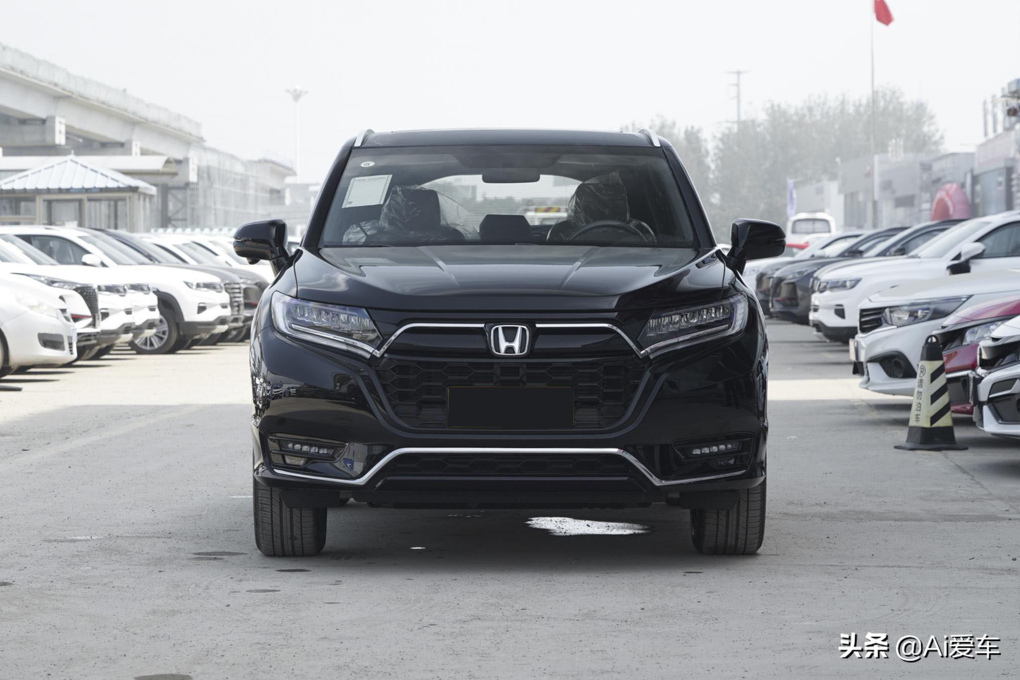 带豪华质感的本田超大SUV，2.0T+9AT油耗不高性价比高，本田UR-V
