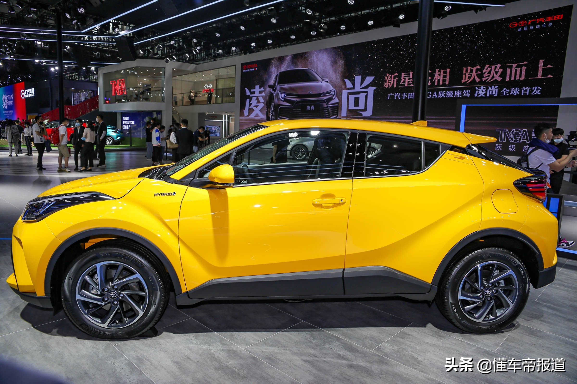 新车｜搭载雷克萨斯UX同款混合动力，对标缤智！新款丰田C-HR上市