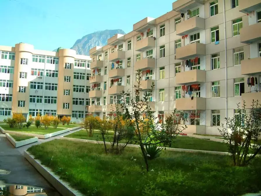 四川民族学院落户泸定！而我们却把青春留给了姑咱的风和大渡河！