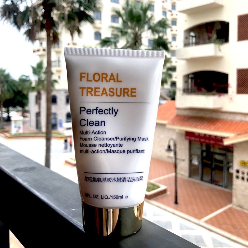 口碑不错的温和控油补水洗面奶推荐：让肌肤清爽不紧绷，值得回购