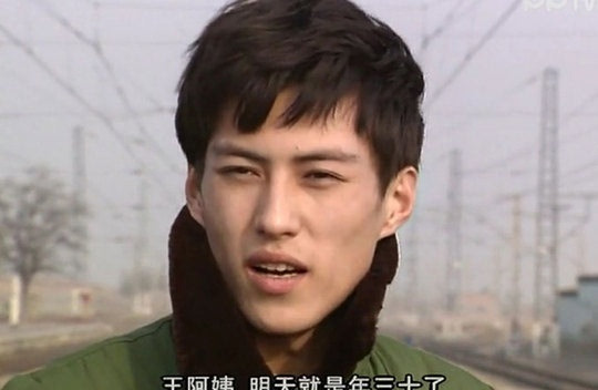 薛之谦摆拍，靳东写诗，张大大泪流满面，男人做作起来真要命