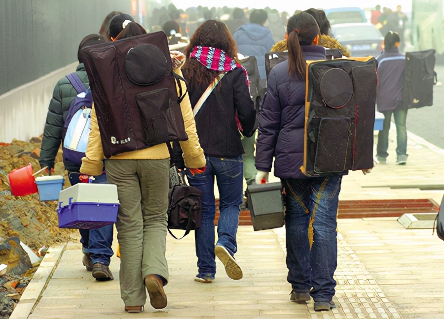 “一字马”女孩高考成绩出炉，开心表示终于有学上，却被网友嫌弃