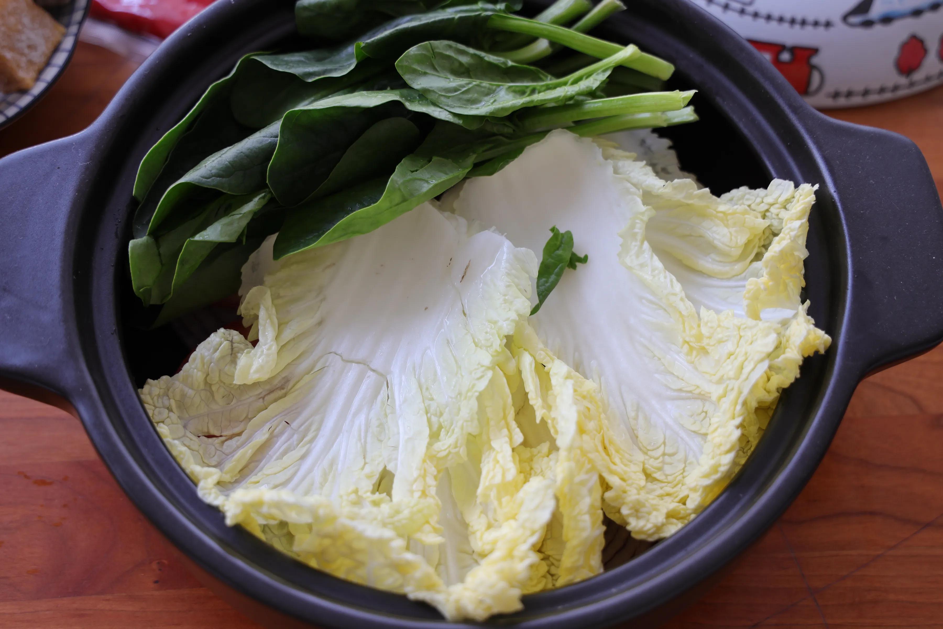 冬天别涮火锅，试试部队火锅，有肉有菜有面条，好吃又暖和，超棒