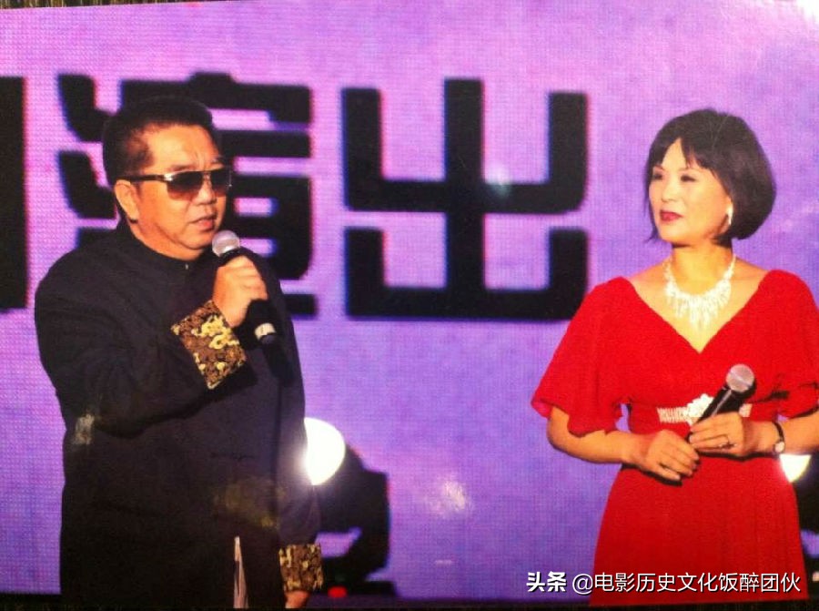 京城“飯醉”夫妻檔，孟凡貴他們兩口子都是酒仙，妻子實力擋酒