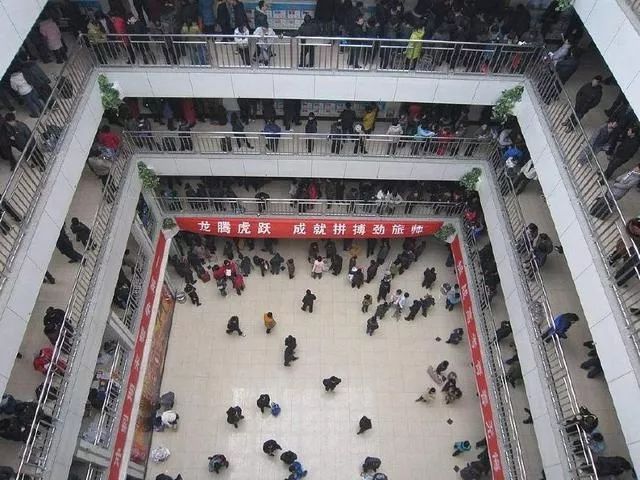 高考考700分是什么概念，难度到底有多大？