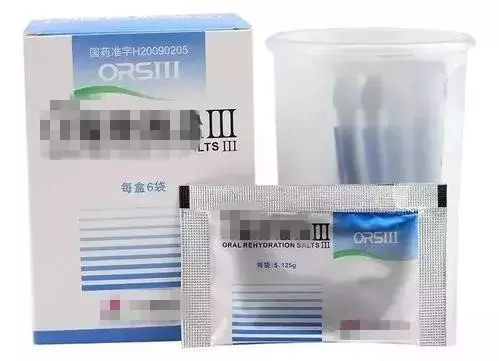 被忽视的危险：孩子脱水比你想象得更严重！喝水有用吗？