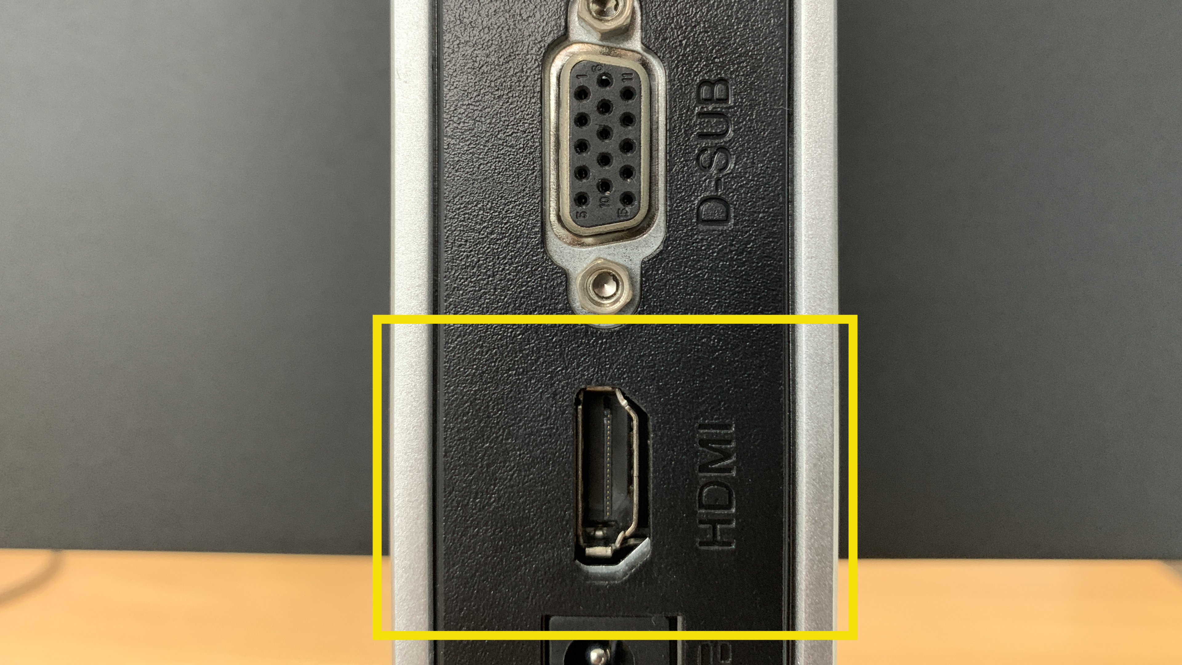 把老显示器改造成智能电视，用手机电脑投屏办公、看影视、上网课