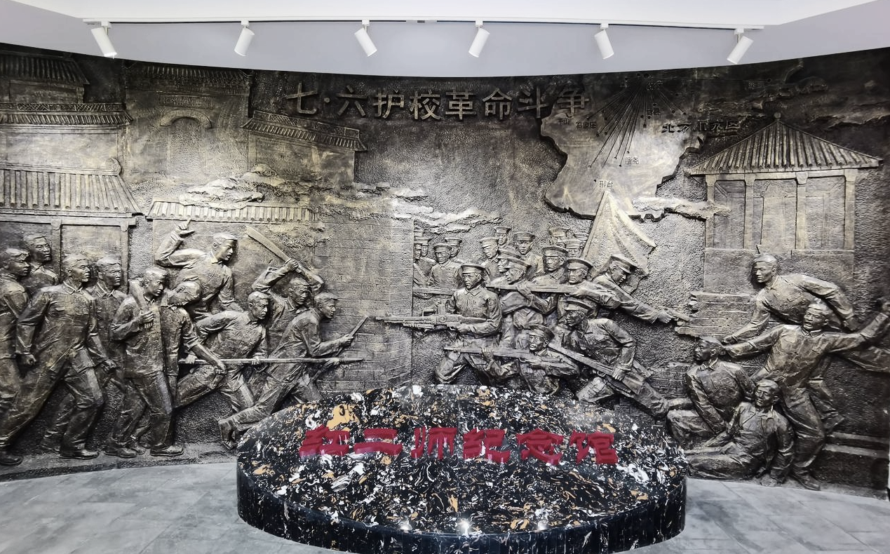 八旬老妪为何穿嫁衣入葬？十几年后，孙儿揭开爷爷离家不归的谜底