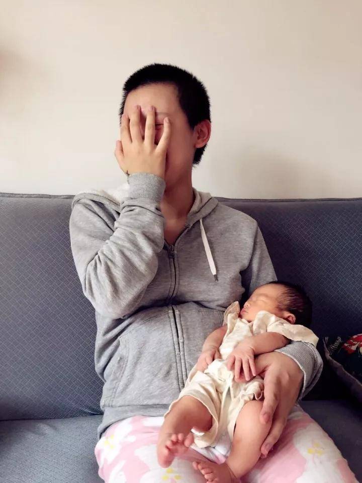 周迅半裸油画卖184万，这个90后女大学生当“裸模”却被骂惨