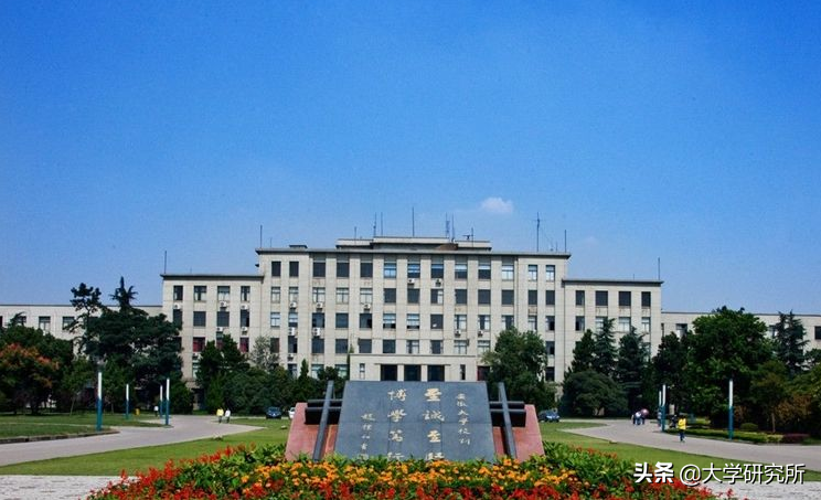 最新全国高校“计算机学科”前100名榜单，哈工大第三