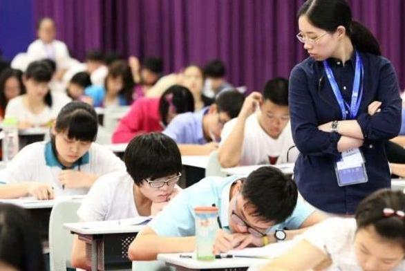 高考时的“新规定”，考生不能带框架眼镜，要创建“无声考场”