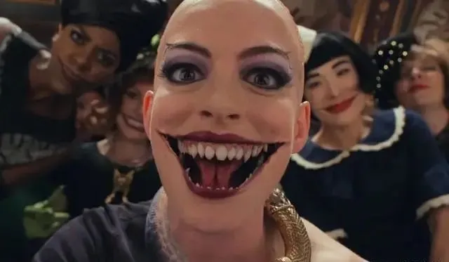 安妮海瑟薇：从万人追捧到人人唾弃的“绿茶”，她经历了什么？