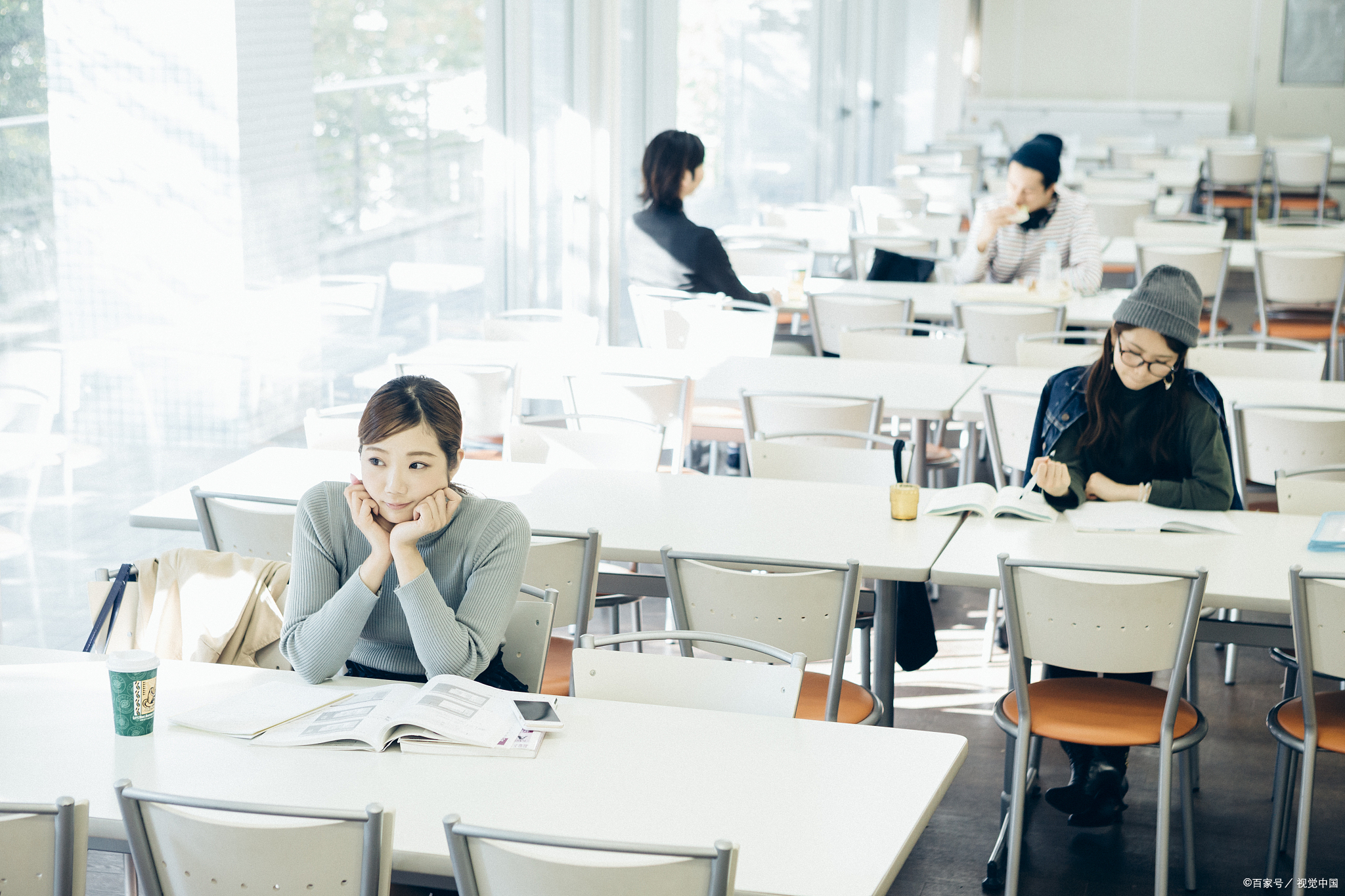 安徽师范大学遭学生放鸽子，多人属拔尖班，是嫌弃教师工资低？