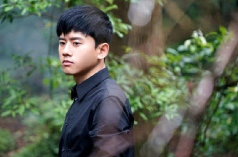 张杰入职211高校当老师，执教资格遭网友质疑，尴尬评论此起彼伏