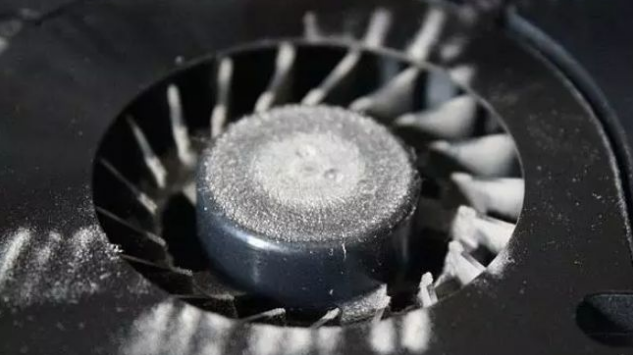 机箱风扇噪音大怎么处理