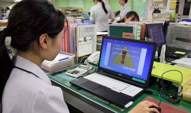 公务员盼来好消息，报考门槛将有变化，35周岁不再是硬性要求？