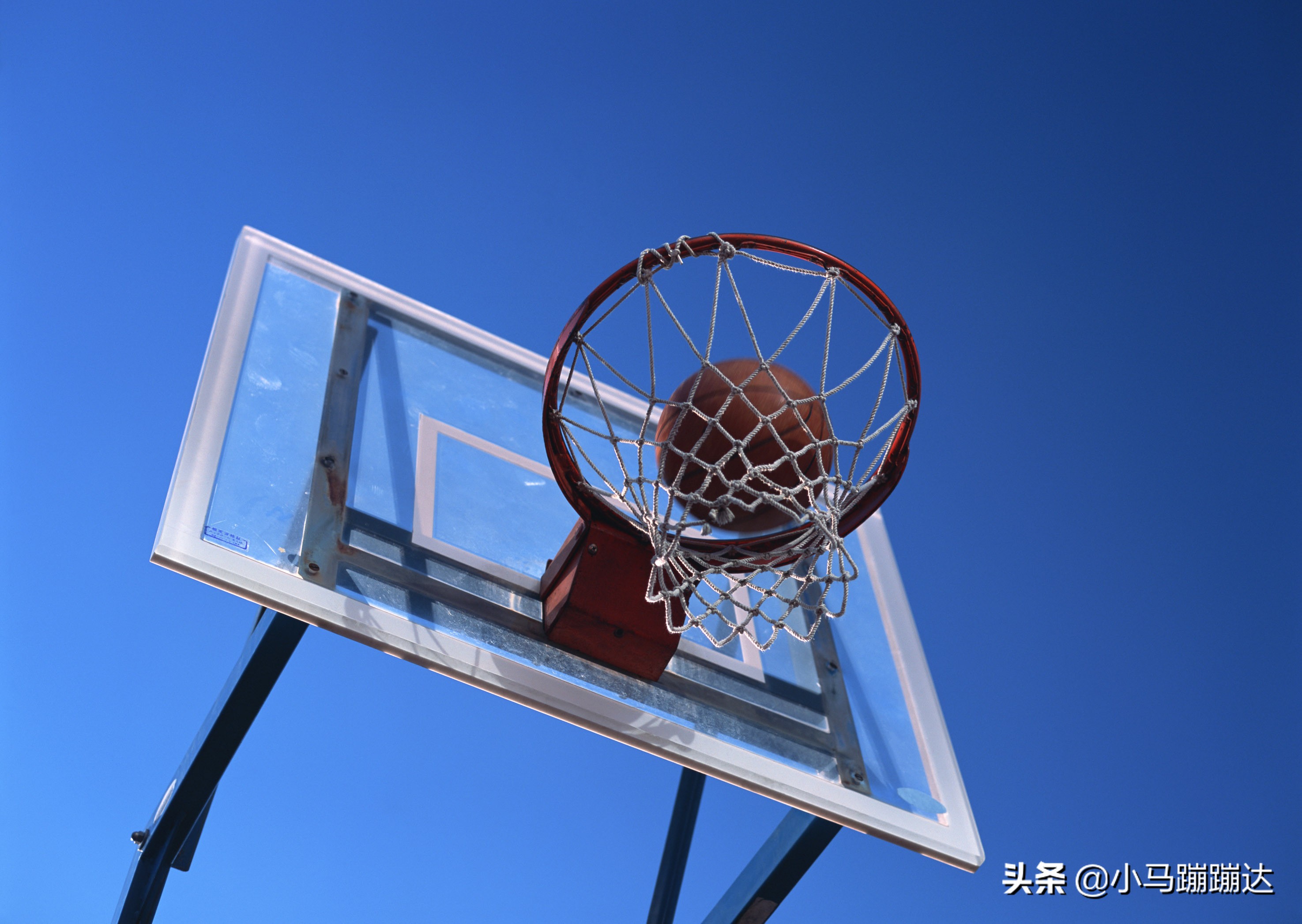 小马险胜灰熊止两连败(NBA常规赛 09:00 灰熊 VS 火箭)